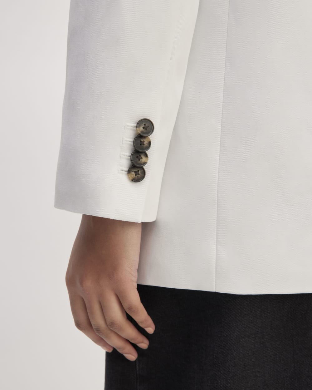 The Oversized Blazer in Buttersmooth | White - Image 5