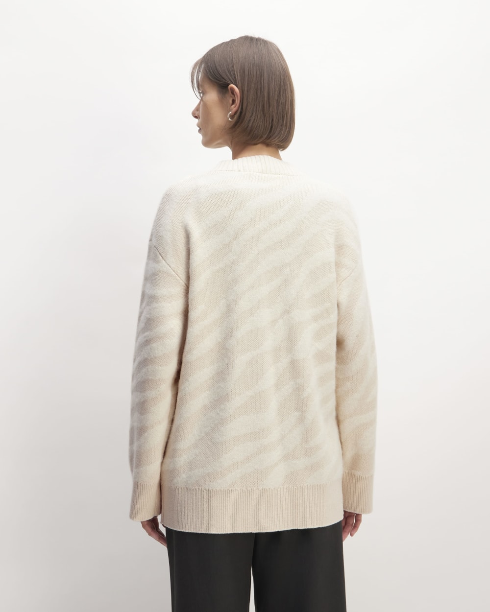 The Alpaca Tiger Jacquard Cardigan | Canvas / Snow - Image 6