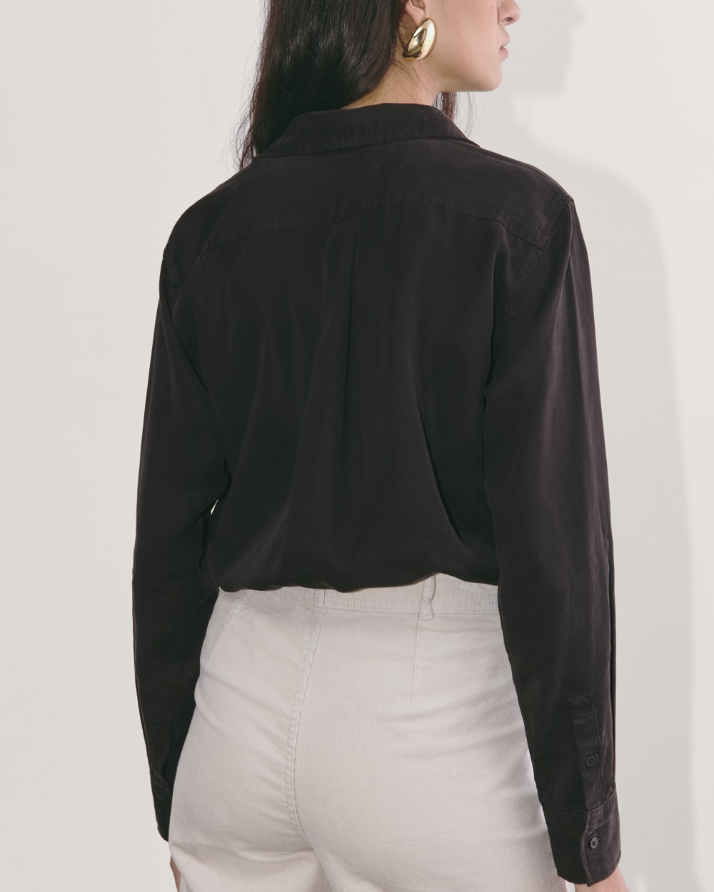 The Must-Have Shirt in Butterlite | Black - Image 6