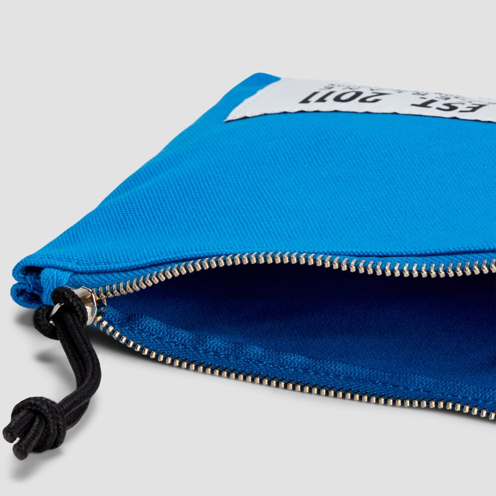The Organic Canvas Pouch | Brilliant Blue - Image 2