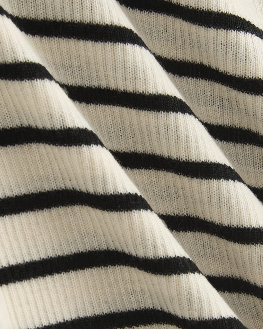 The Cropped Crew Top in Ultrafine Merino | Parchment / Black - Image 6