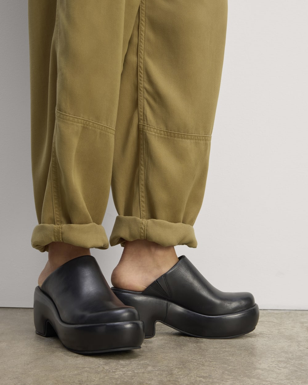 The Chino in Buttersoft | Fennel Seed - Image 5