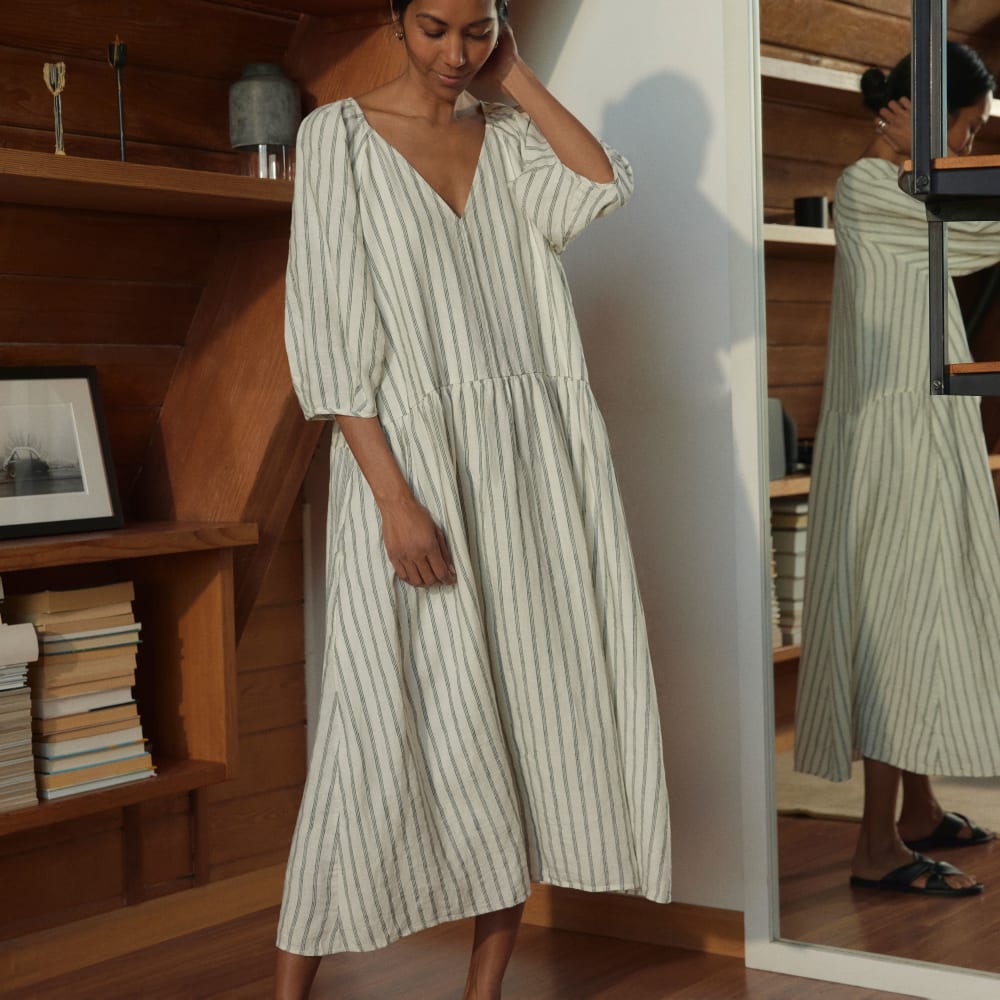 The Linen Oversized Puff-Sleeve Dress | Black / Canvas Tan - Image 5