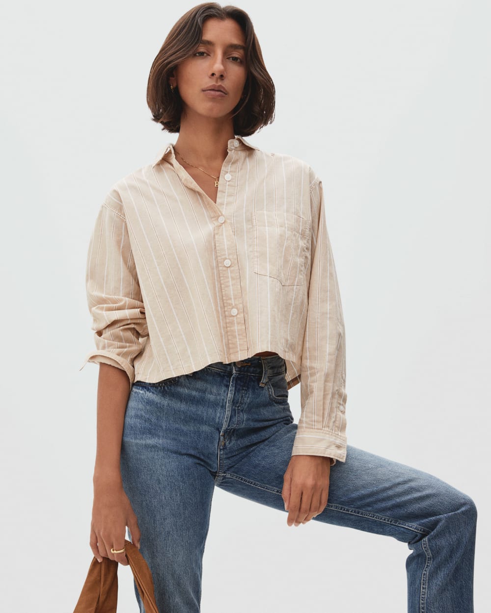The Way-Short Shirt in Silky Cotton | Golden Brown / White - Image 3