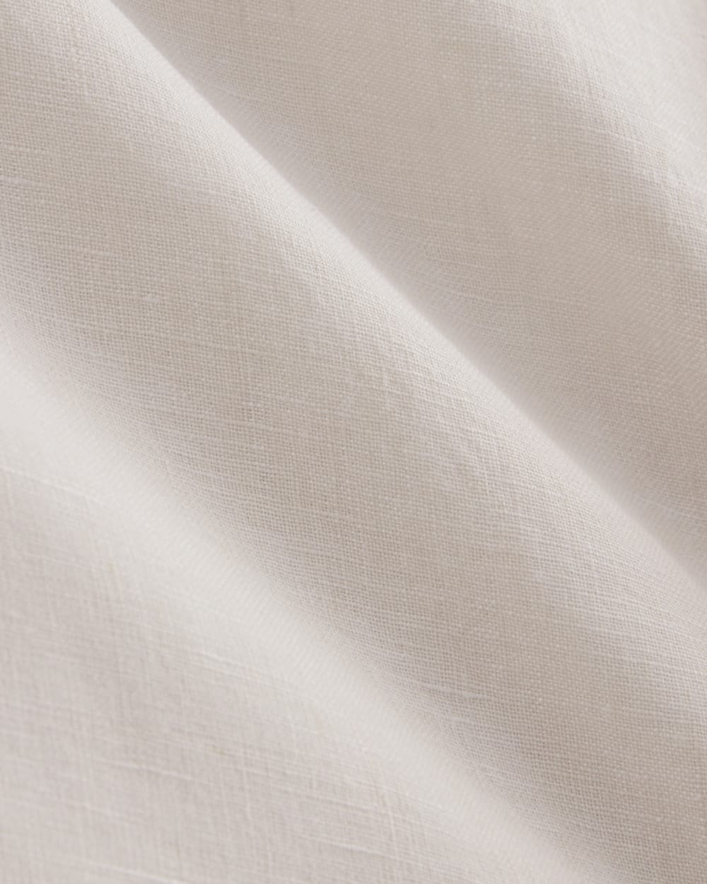 The Must-Have Shirt in Linen | Natural Chambray - Image 6