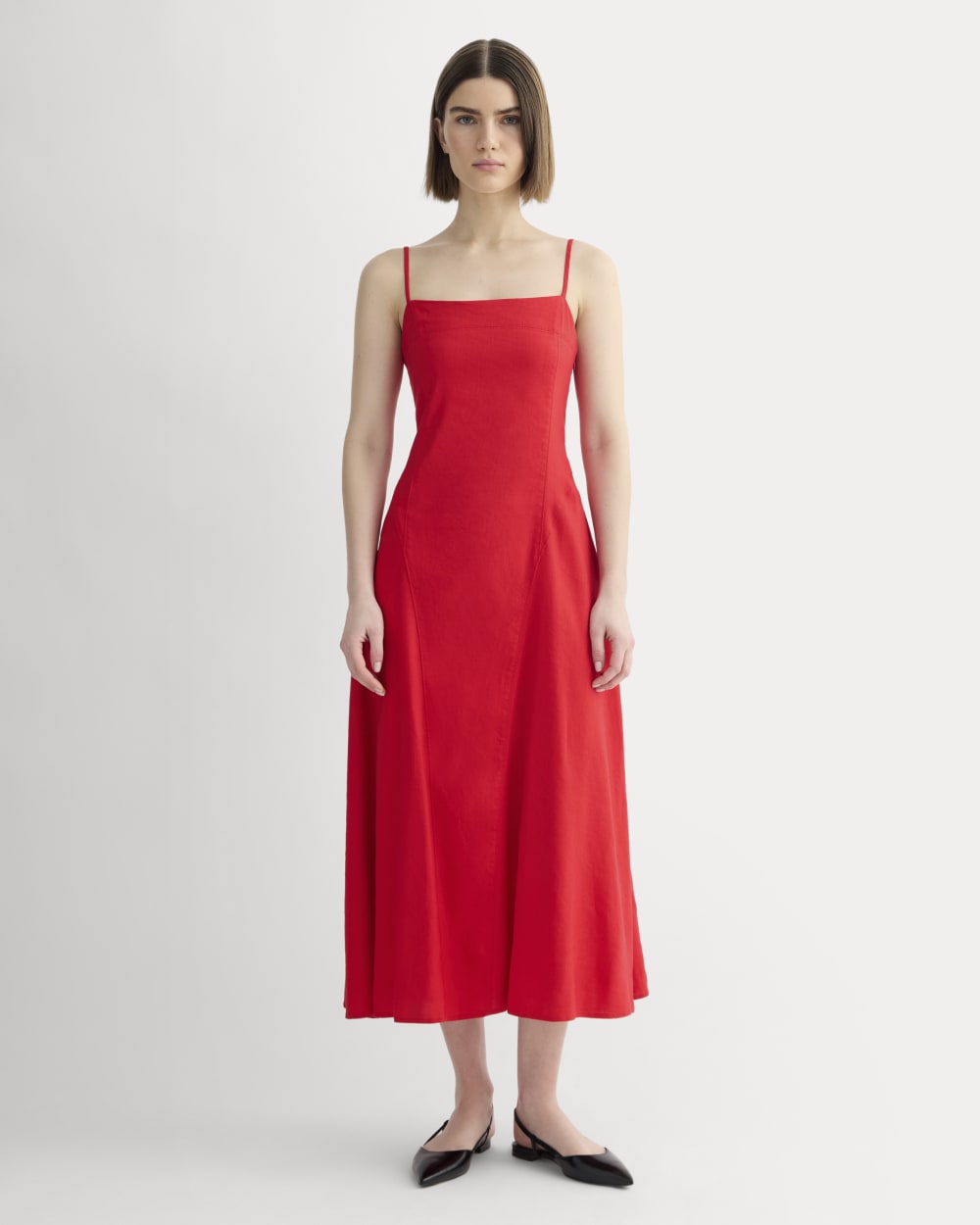The Seamed Dress in Stretch Linen | Classic Red