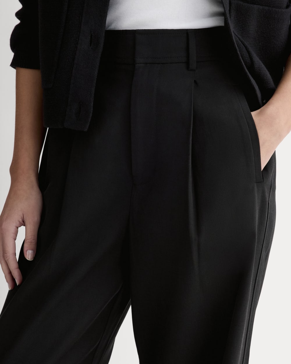 The Draper Pleated Pant in Buttersmooth | Black | 32 Inseam - Image 4