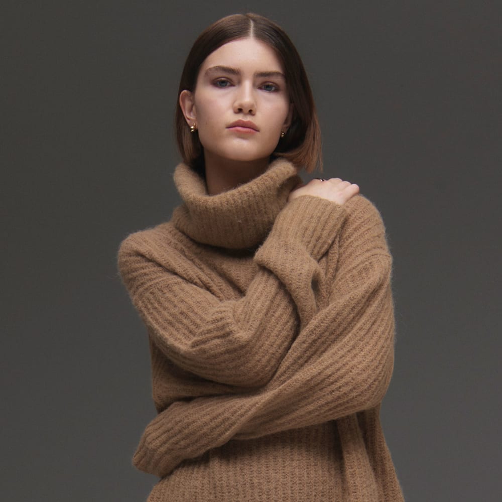 The Alpaca Oversized Turtleneck | Cappuccino - Image 8