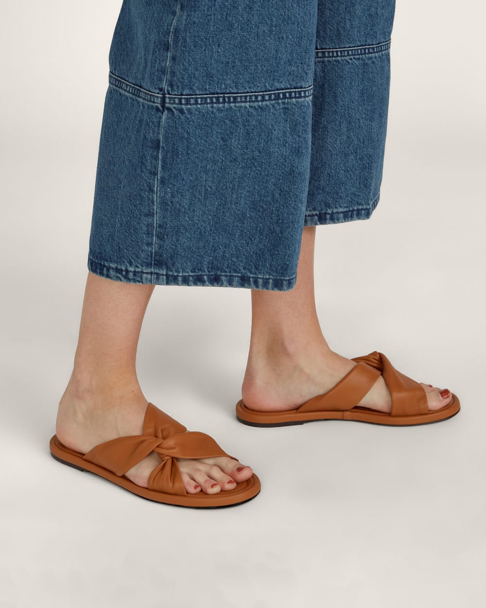 The Day Twist Sandal | Desert Tan - Image 2