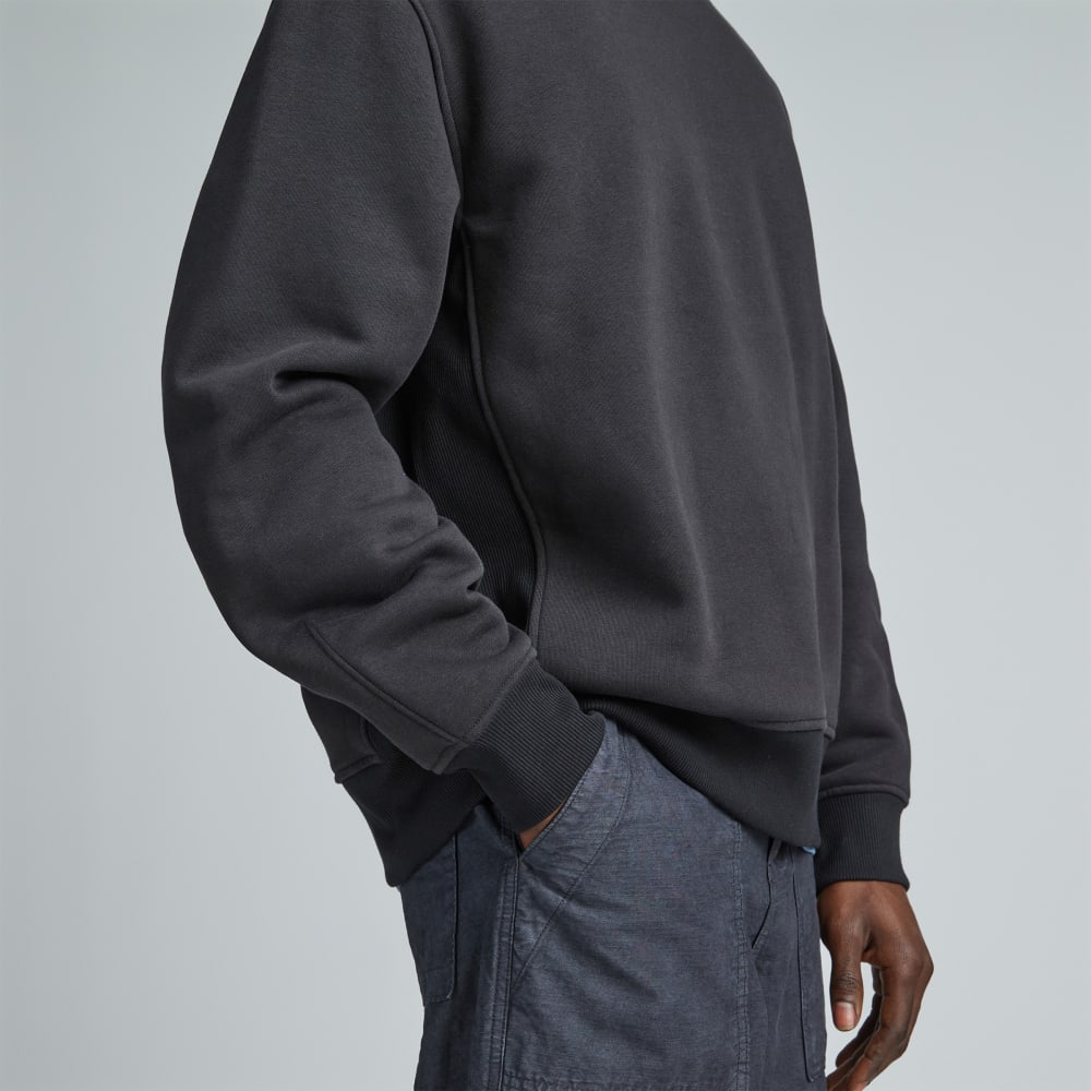 The ReTrack Crewneck Sweatshirt | Black - Image 4