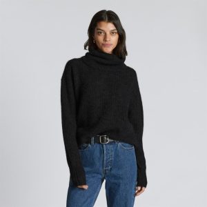 The Alpaca Oversized Turtleneck | Heathered Black