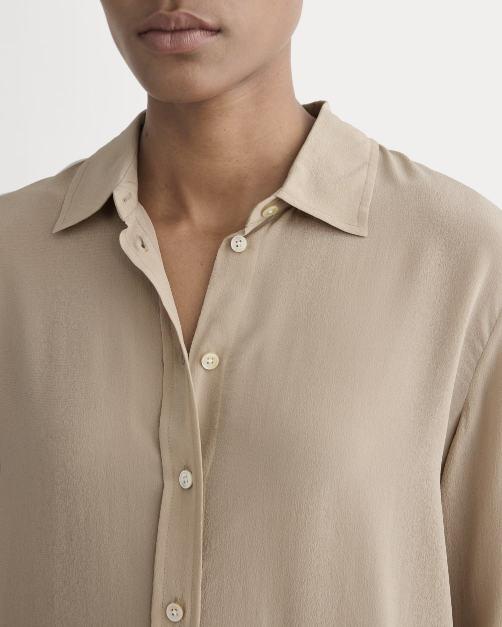 The Must-Have Shirt in Washable Silk | Burnt Sugar - Image 4