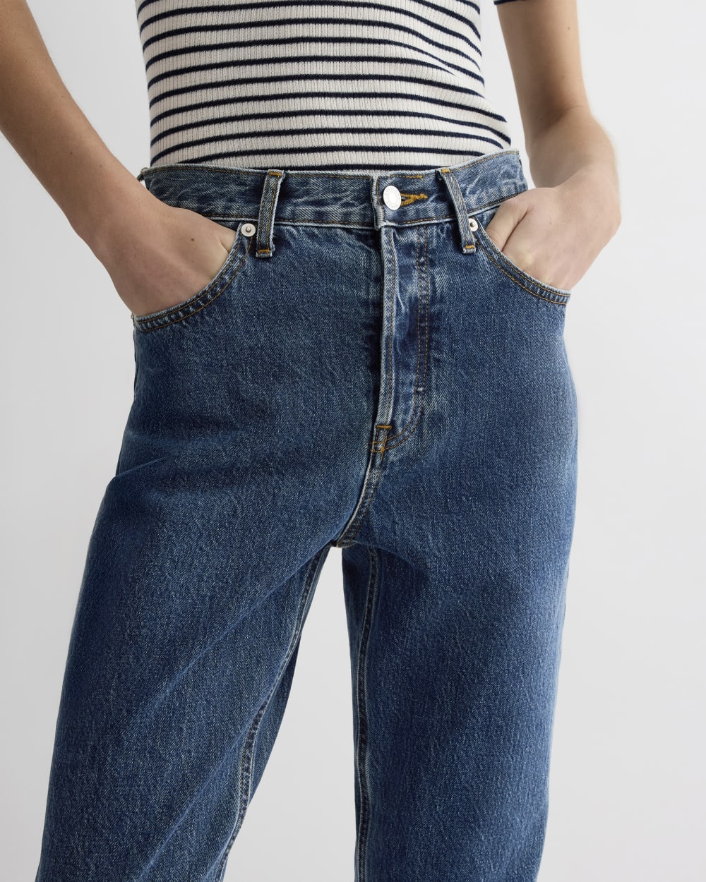 The '90s Cheeky® Jean | Deep Atlantic | 28.5 Inseam - Image 4