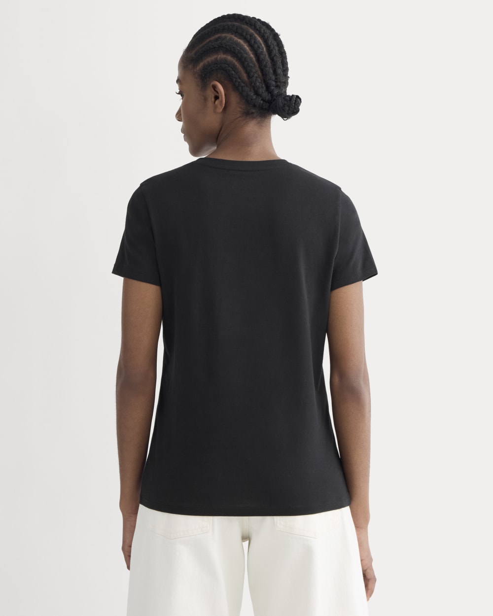 The Slim V-Neck Tee in Essential Cotton | Black - Image 4