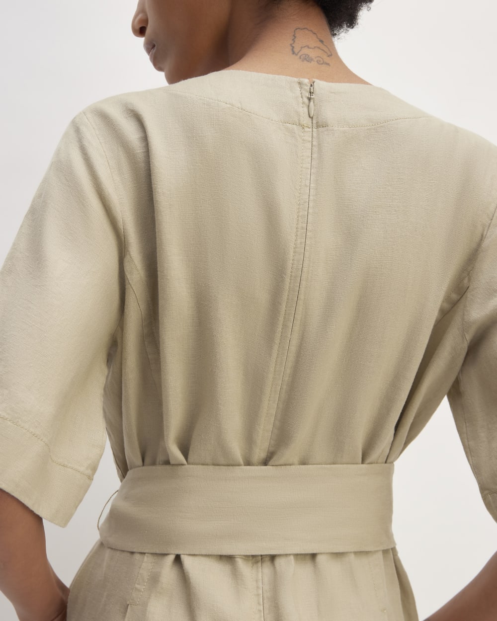 The Wrap Jumpsuit in Linen | Trench Coat Khaki - Image 5