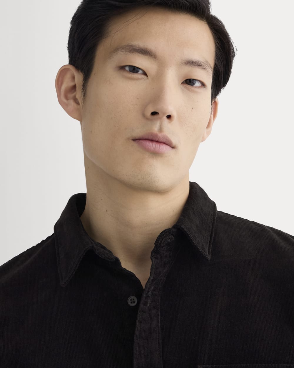 The Classic Shirt in Corduroy | Black - Image 4