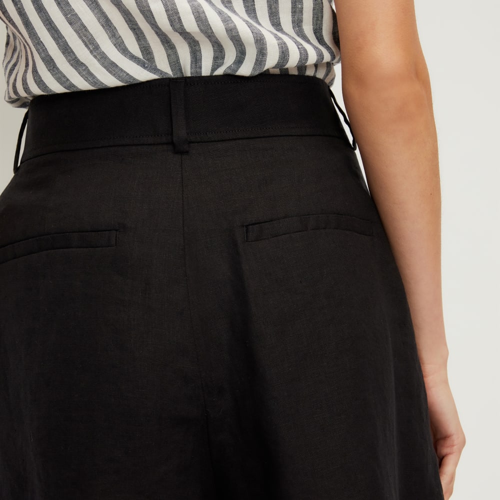 The Linen Way-High® Drape Short | Black - Image 5