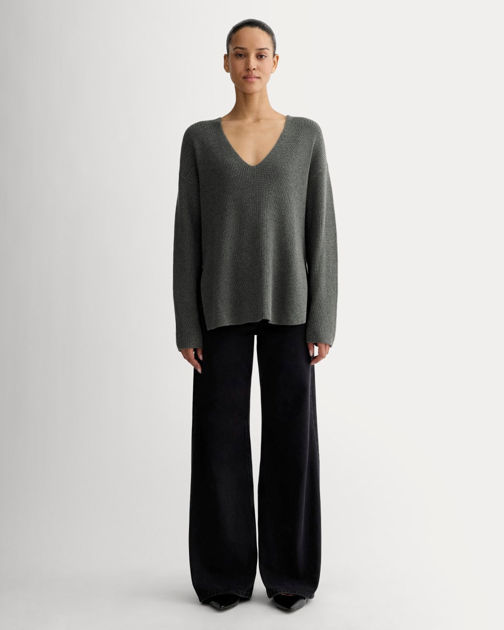 The Slouchy V-Neck in Everyday Cotton | Heathered Charcoal - Image 3