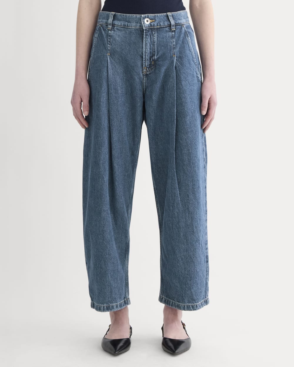 The High Rise Pleated Jean | Mid Indigo - Image 3