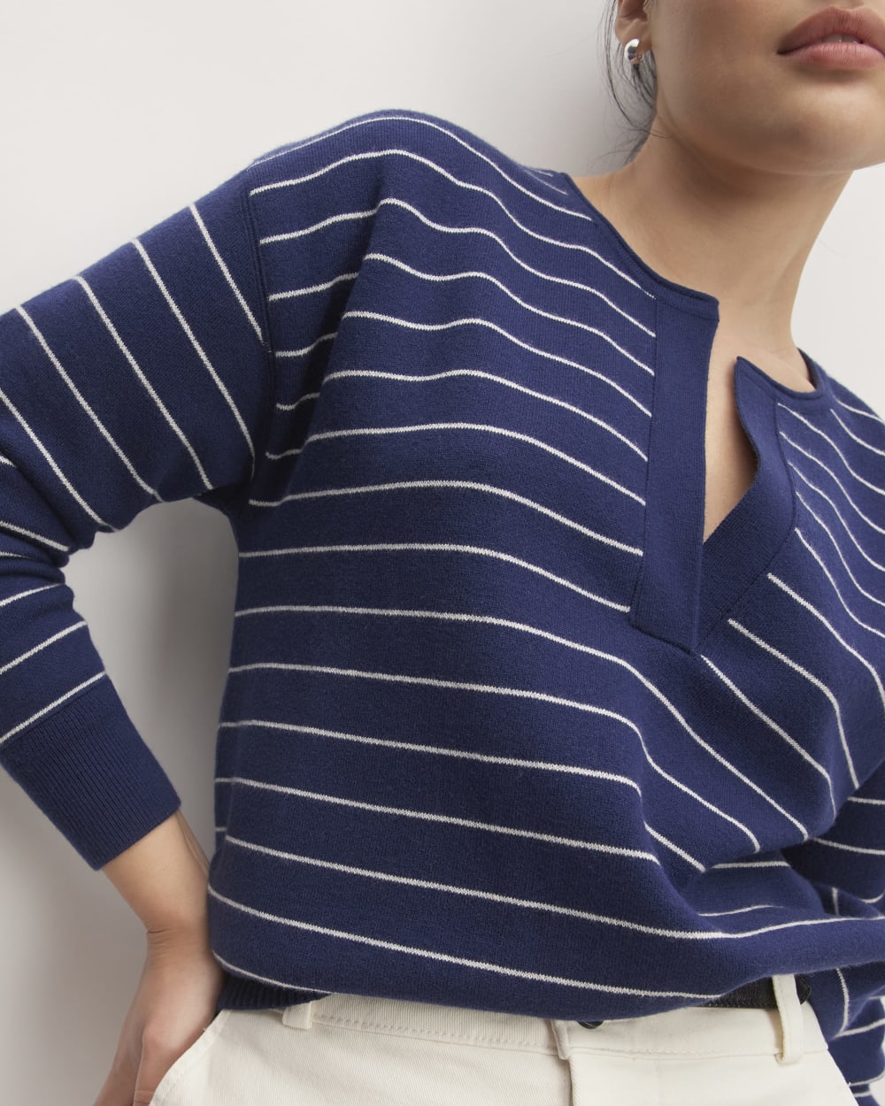 The Cotton-Merino Vintage Henley | Bright Navy / Canvas - Image 4