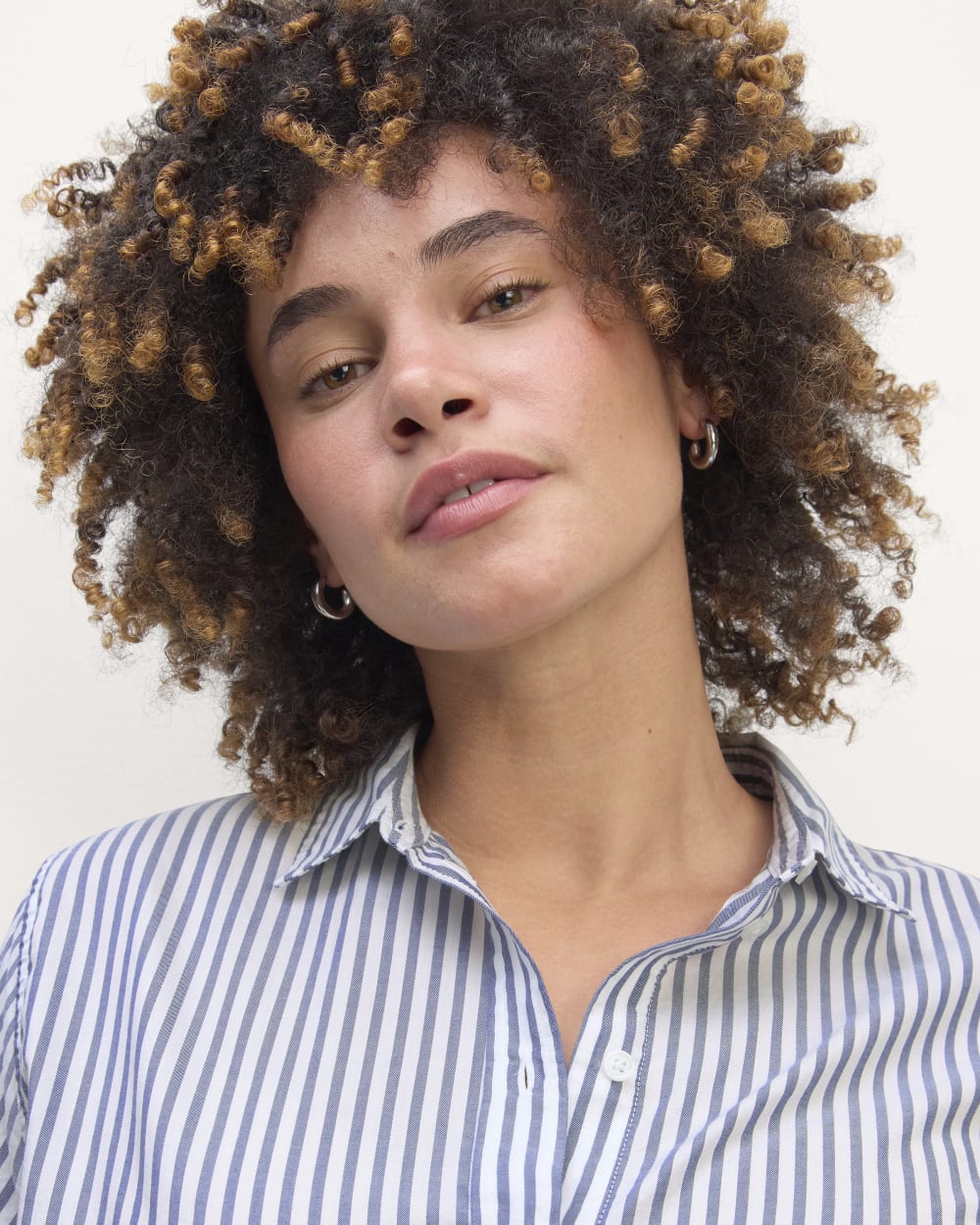 The Must-Have Shirt in Silky Cotton | White / Bellwether Blue - Image 4