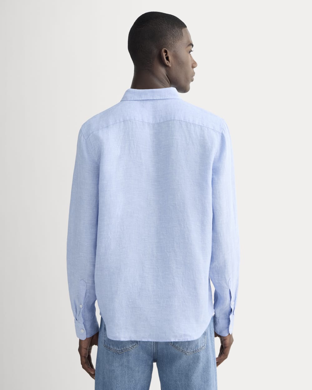 The Classic Shirt in Linen | Light Blue - Image 5