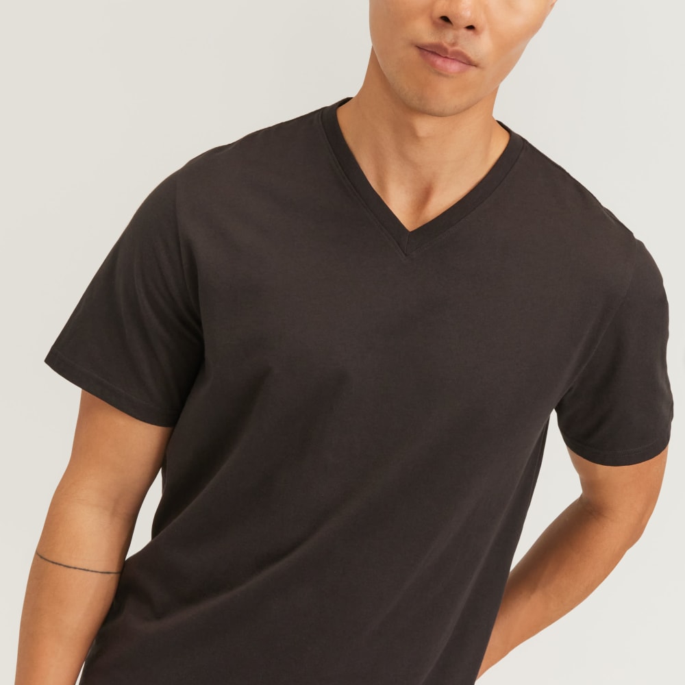 The Essential Organic V-Neck Tee | Vintage Black - Image 4