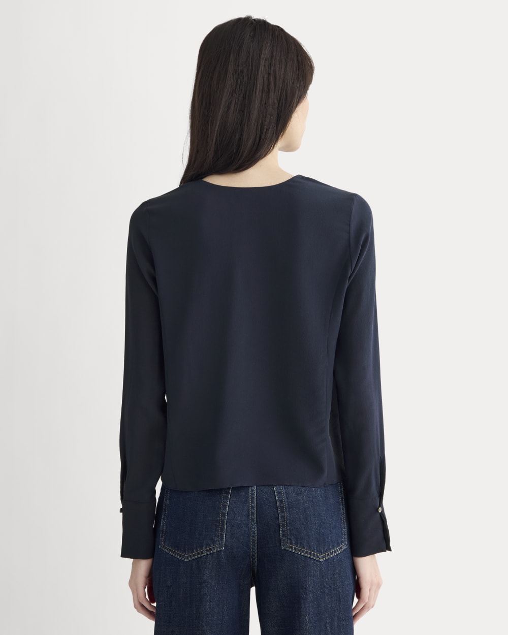 The V-Neck Blouse in Washable Silk | Navy - Image 5