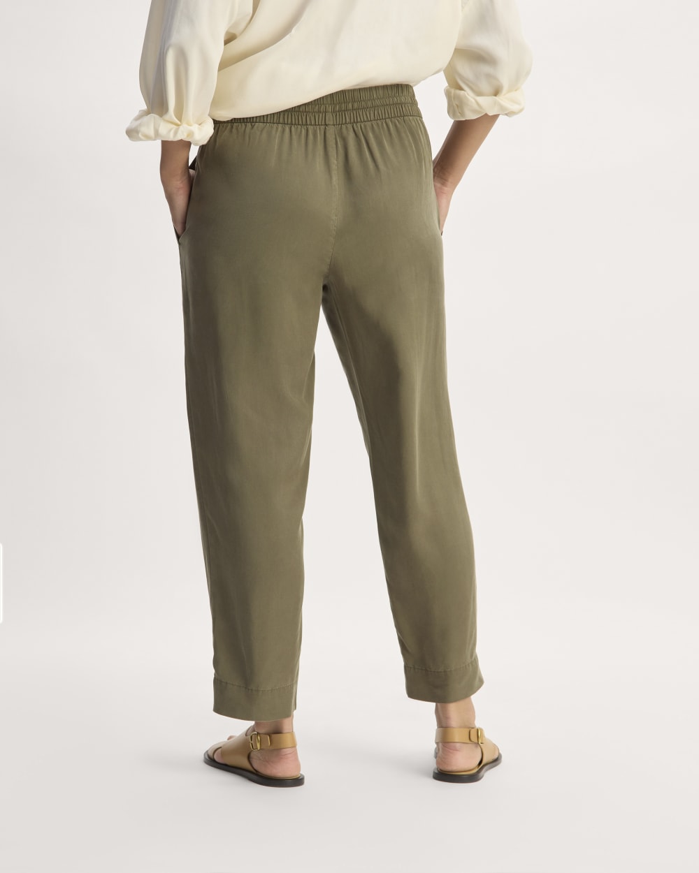 The Tapered Pant in Butterlite | Kalamata - Image 6