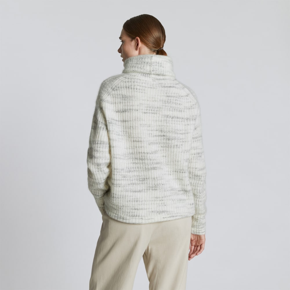 The Alpaca Oversized Turtleneck | Light Grey Heather - Image 3