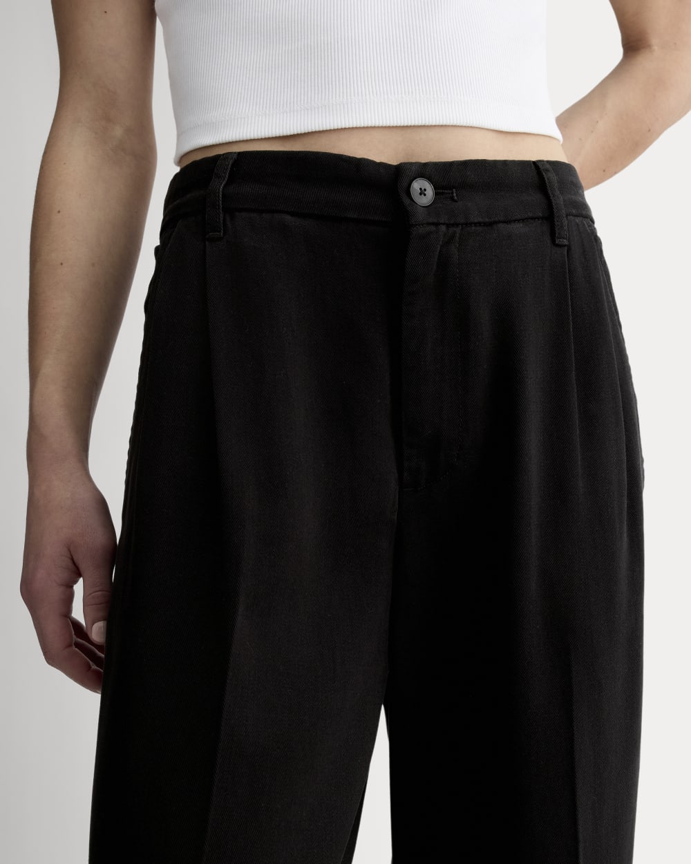 The Trouser in Buttersoft | Black - Image 4