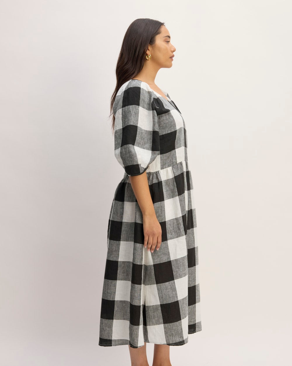 The Linen Oversized Puff-Sleeve Dress | Bone / Black Check - Image 3
