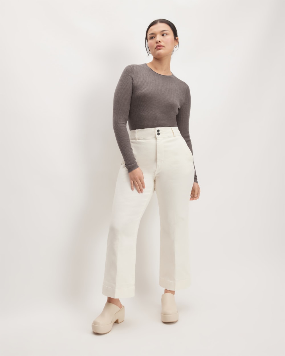 The Long-Sleeve Sweater Tee in Ultrasoft Merino | Heather Cocoa - Image 3