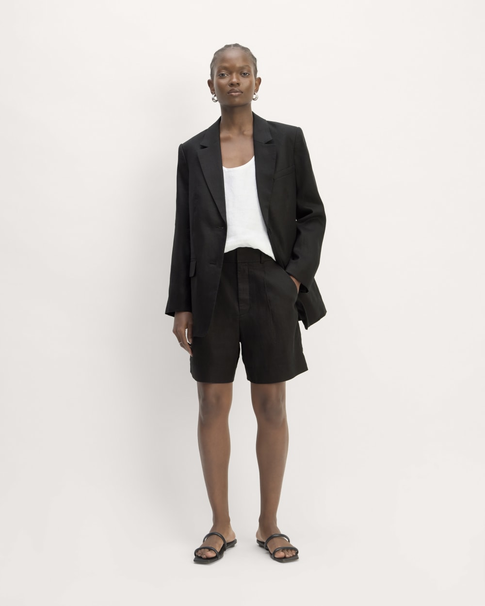 The Oversized Blazer in Linen | Black - Image 3