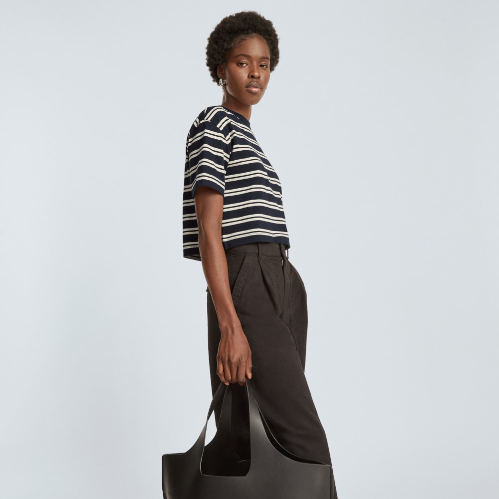 The Organic Cotton Cropped Tee | Navy / Tan - Image 5