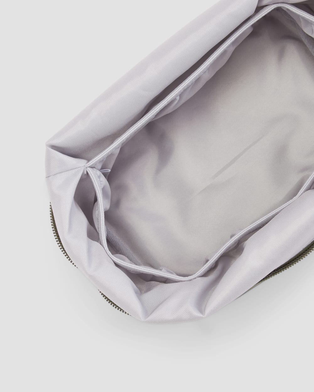 The ReNew Transit Catch-All Case | Kalamata - Image 5