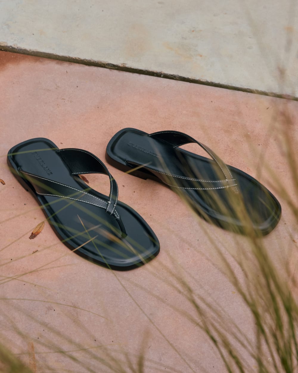 The Leather Flip Flop | Black - Image 9
