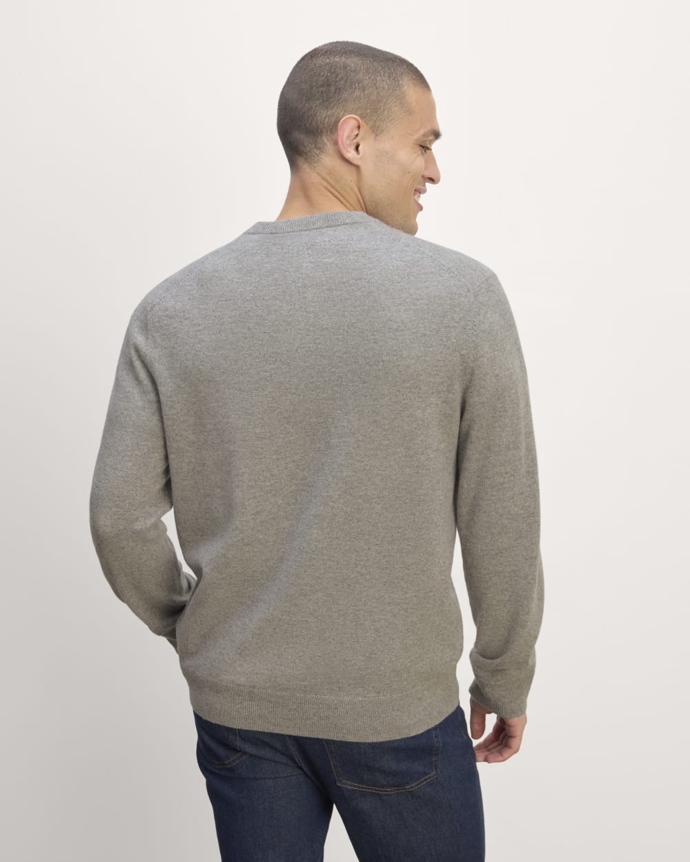The Cashmere V-Neck Sweater | Light Heather Grey - Image 6