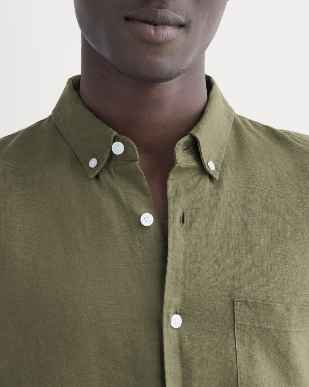 The Classic Shirt in Linen | Kalamata - Image 4