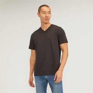 The Essential Organic V-Neck Tee | Vintage Black