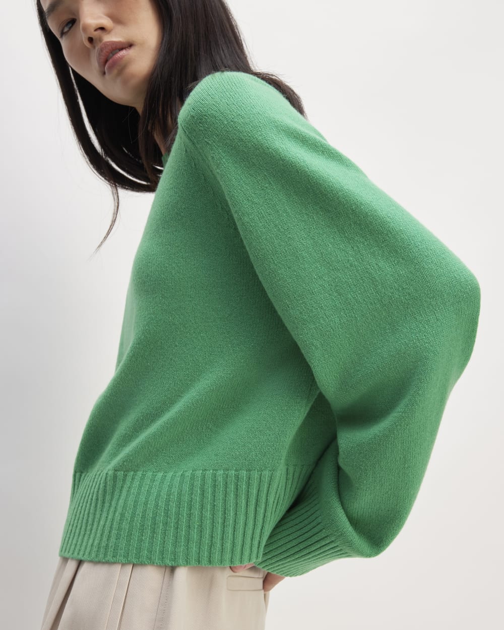 The Cashmere Boxy Crew | Bright Jade - Image 5
