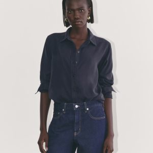 The Must-Have Shirt in Butterlite | Navy