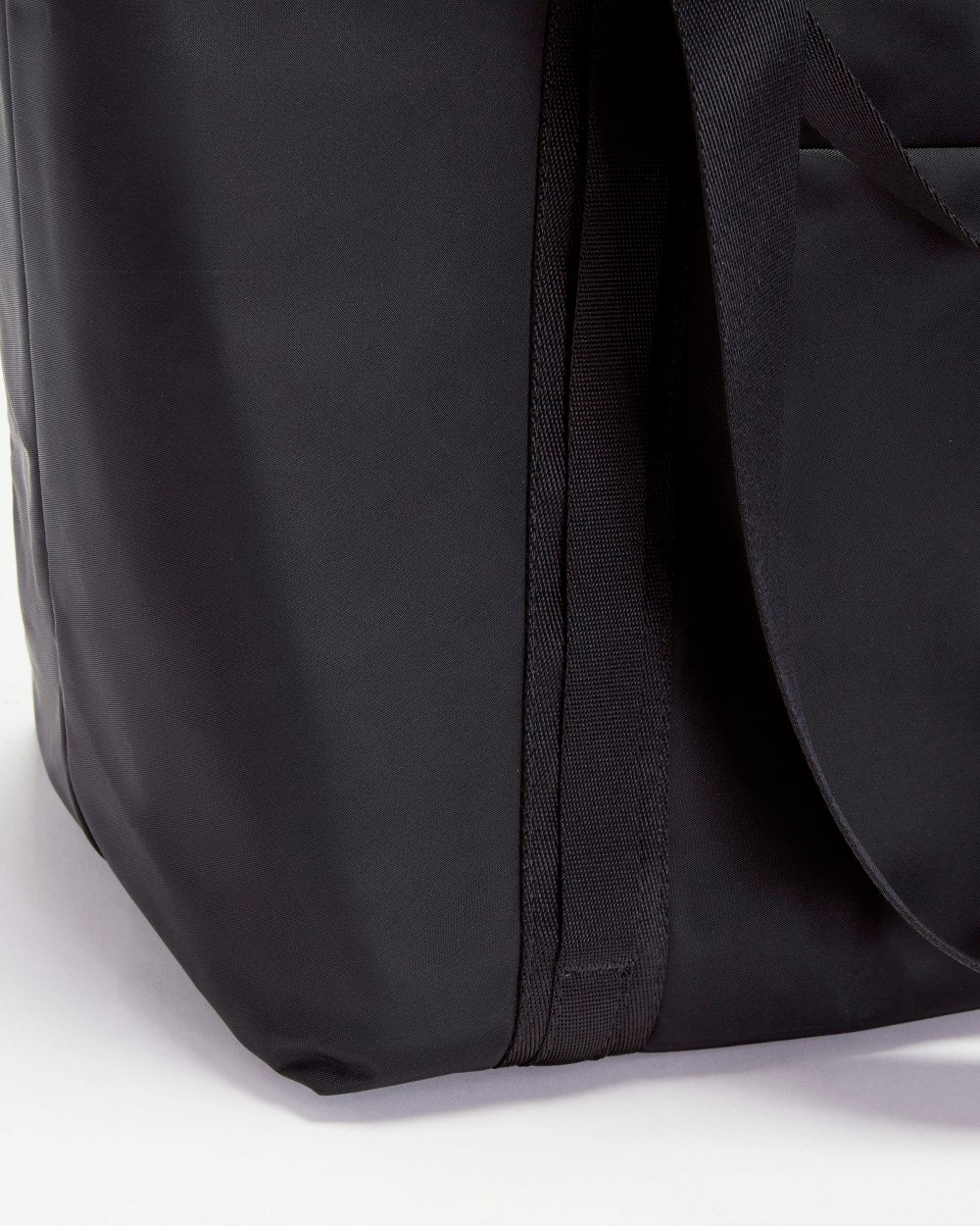 The Recycled Nylon Tote | Black - Image 7