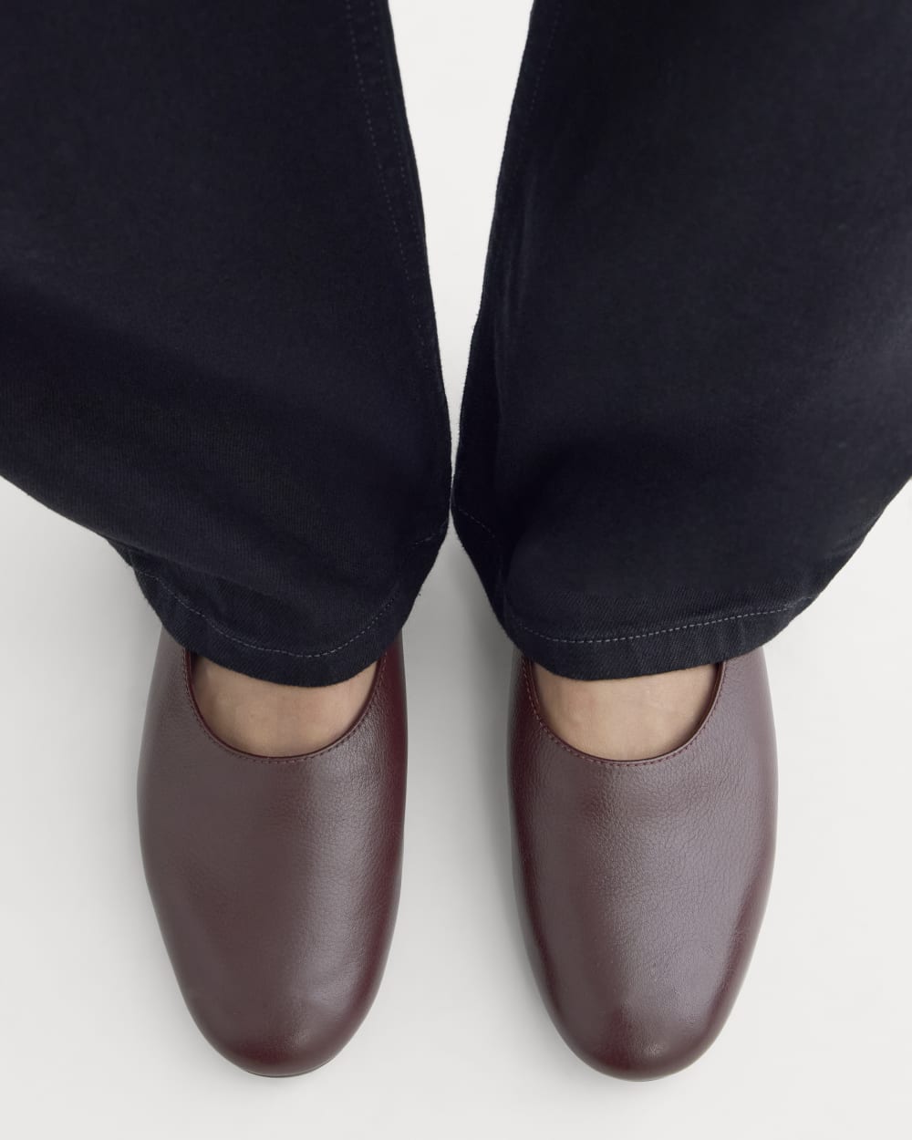 The Day Glove | Burgundy - Image 4