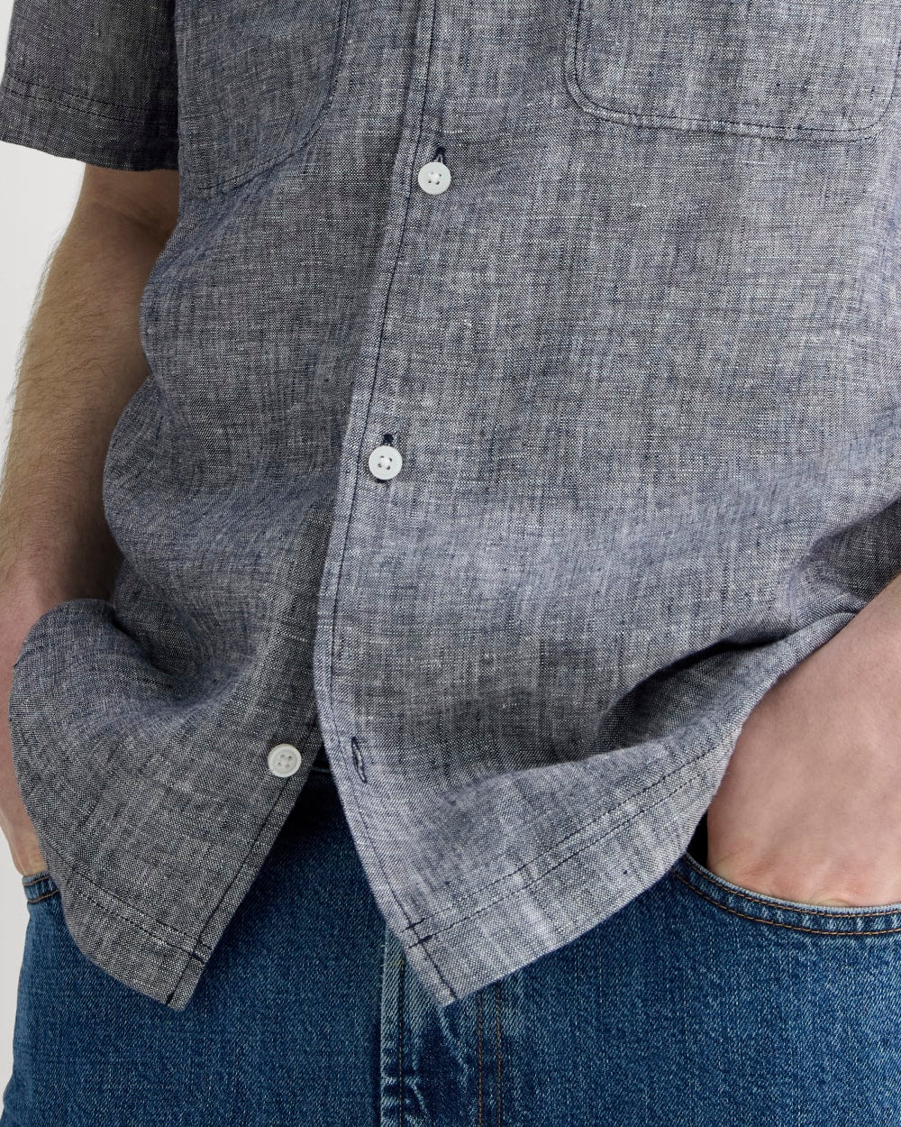 The Resort Shirt in Linen | Navy Chambray - Image 4