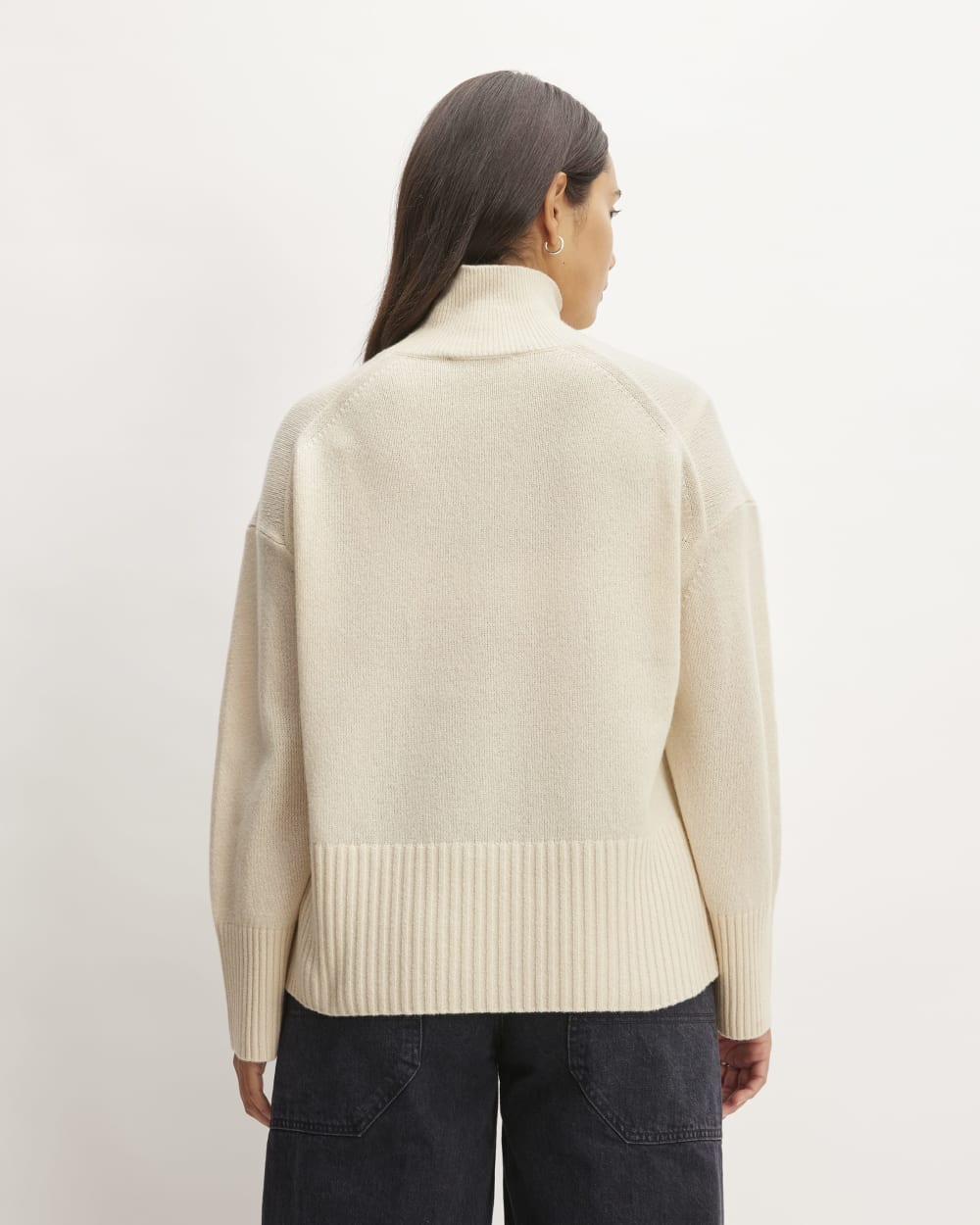The Cashmere Oversized Turtleneck | Bone - Image 6