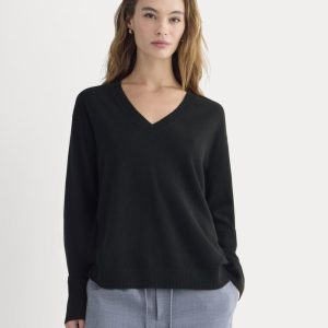 The Classic V in Cashmere | Black
