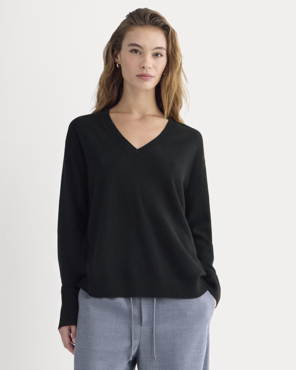 The Classic V in Cashmere | Black