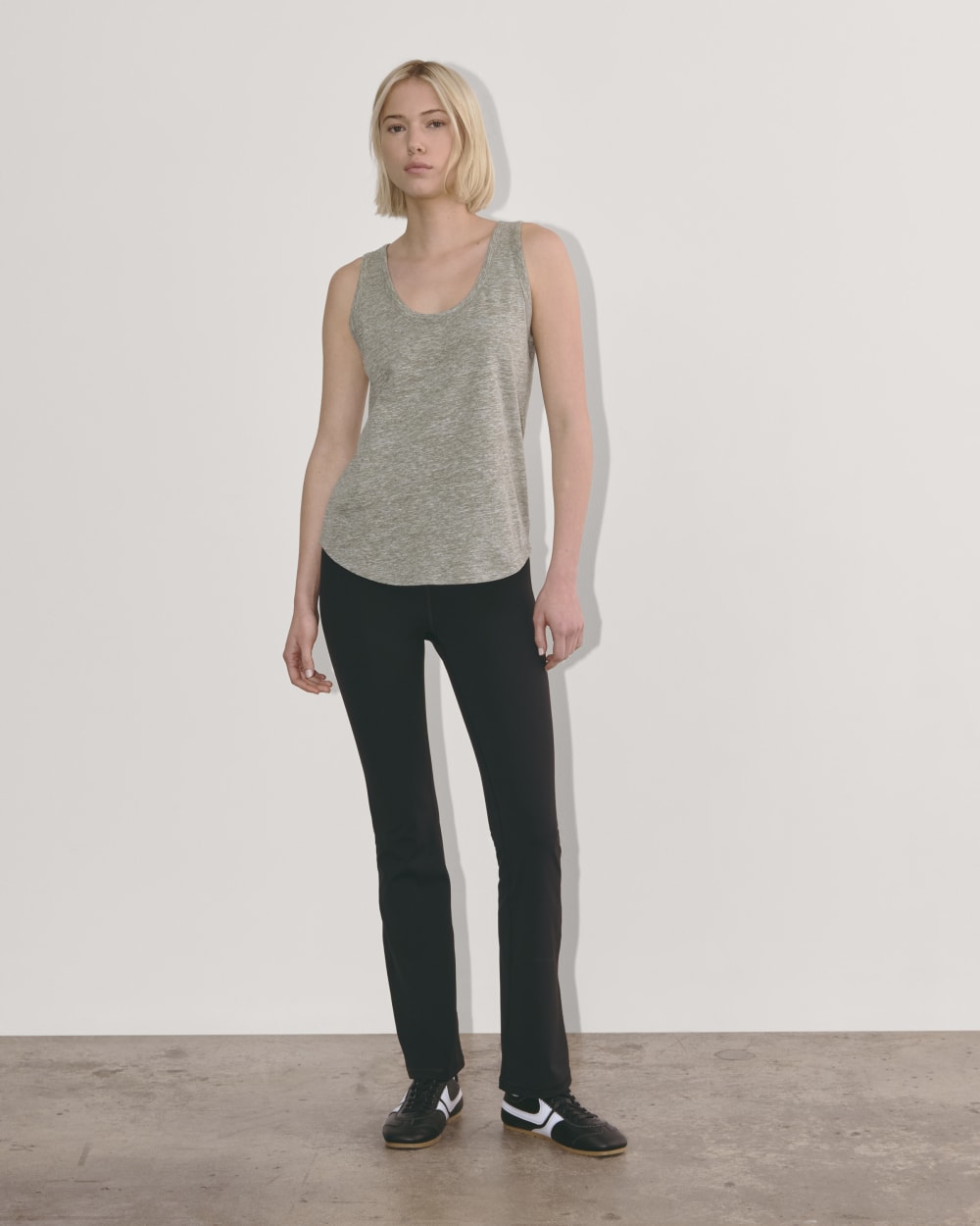 The Perform Tank | Heathered Grey / Olive - Image 4
