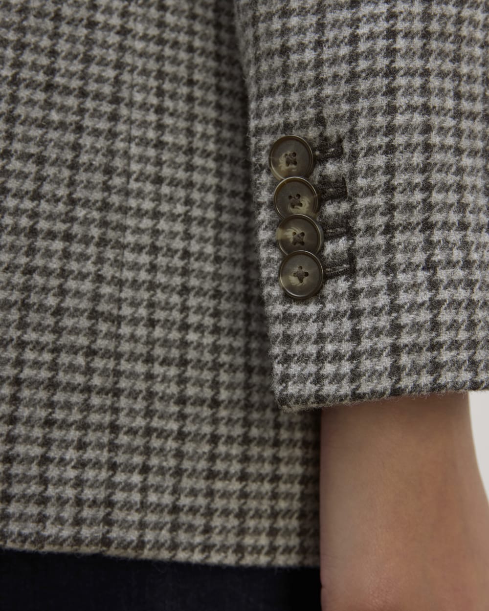 The Oversized Blazer in Wool | Gray Houndstooth - Image 5
